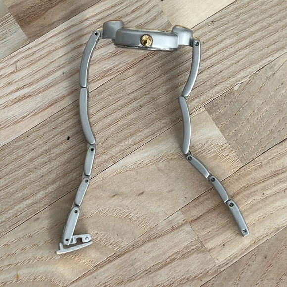 Caravelle by Bulova Ladies Watch Two Tone Hearts and Matte Bracelet White Dial - Picture 8 of 12